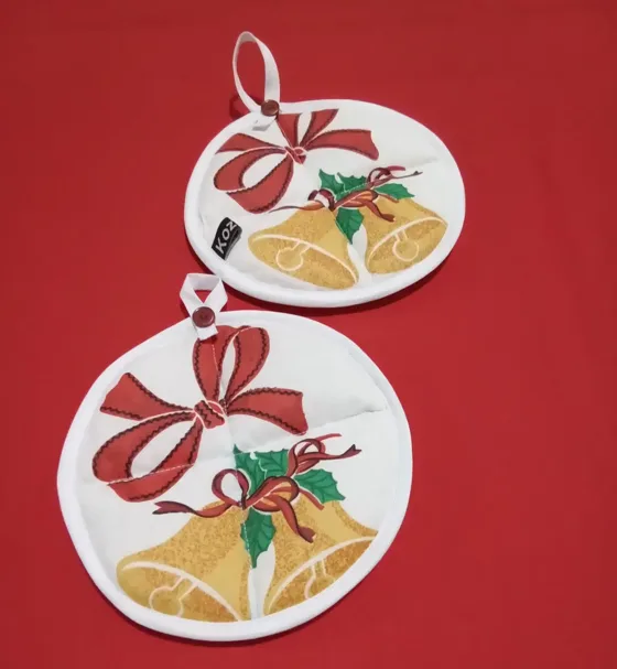 Maniques de Noël, Maison fait main au Maroc