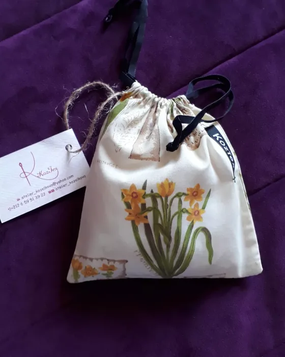Cabas à papillons, Accessoires fait main au Maroc