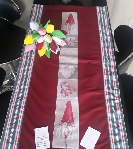Chemin de table, Maison fait main au Maroc